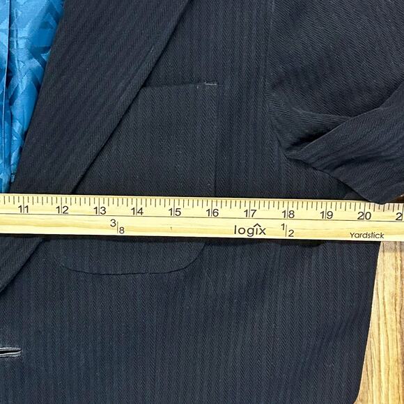 Armani Exchange Men’s Black Pinstripe Blazer Size L Leather Statement Luxury - Picture 6 of 9